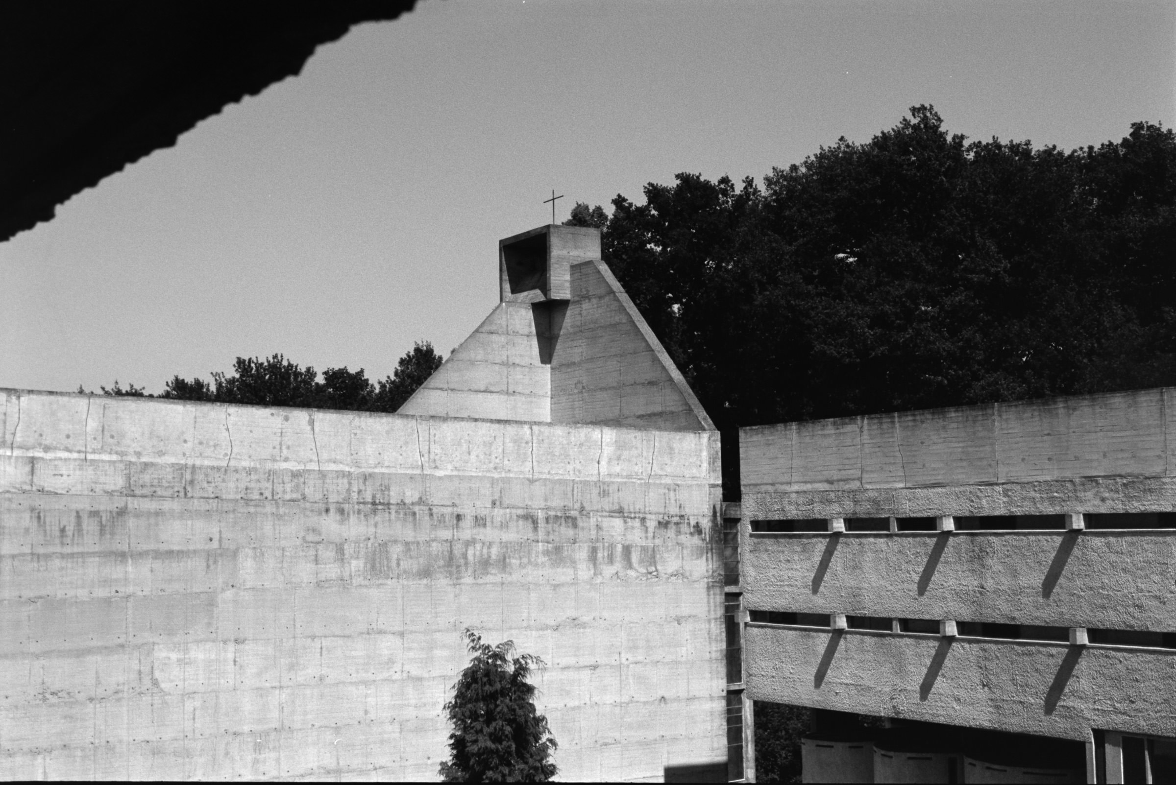 AHP F1993 08 002 sc240823 img30 NLP